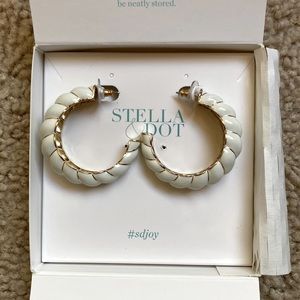Stella & Dot Layne Enamel Hoops - gold and cream